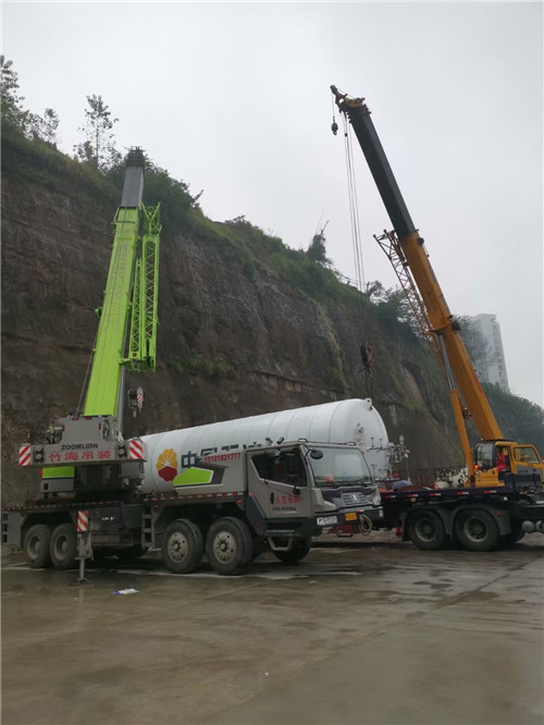 伍家岗区“不怕风雨冻”—— 吊车的 “恶劣环境适应” 技术